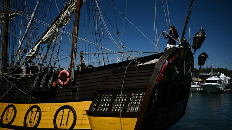 Le Shtandart lors des fêtes maritimes de la Rochelle, le 19 juin 2024