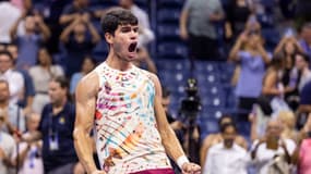 L'Espagnol Carlos Alcaraz lors de son quart de finale de l'US Open face à l'Allemand Alexander Zverev (6-3, 6-2, 6-4), le 6 septembre 2023