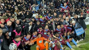 La joie des joueurs de Bourgoin-Jallieu