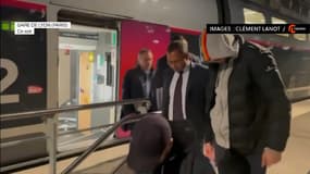 Le ministre de l'Éducation nationale Pap Ndiaye le 24 avril 2023 à la Gare de Lyon à Paros.