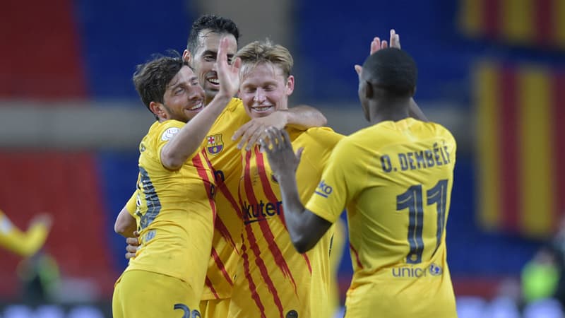 Barça: Dembélé se fait gentiment écarter d'une photo pendant la célébration en Coupe du Roi