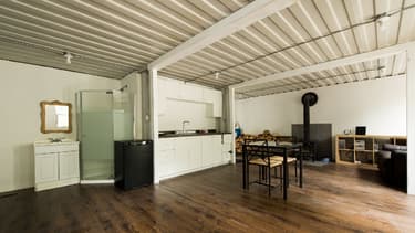 Les différents espaces intérieurs de cette "cabane écolo" ont été définis par son propriétaire.