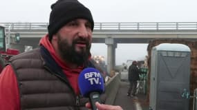 Jérôme Bayle sur le barrage de Carbonne en Haute-Garonne, sur l'A64, le 26 janvier 2024