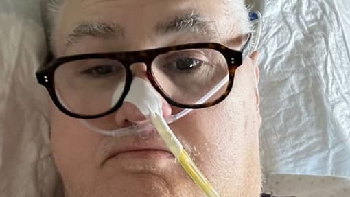 Pierre Ménès hospitalisé après une douleur au ventre atroce, le 2 mai 2024