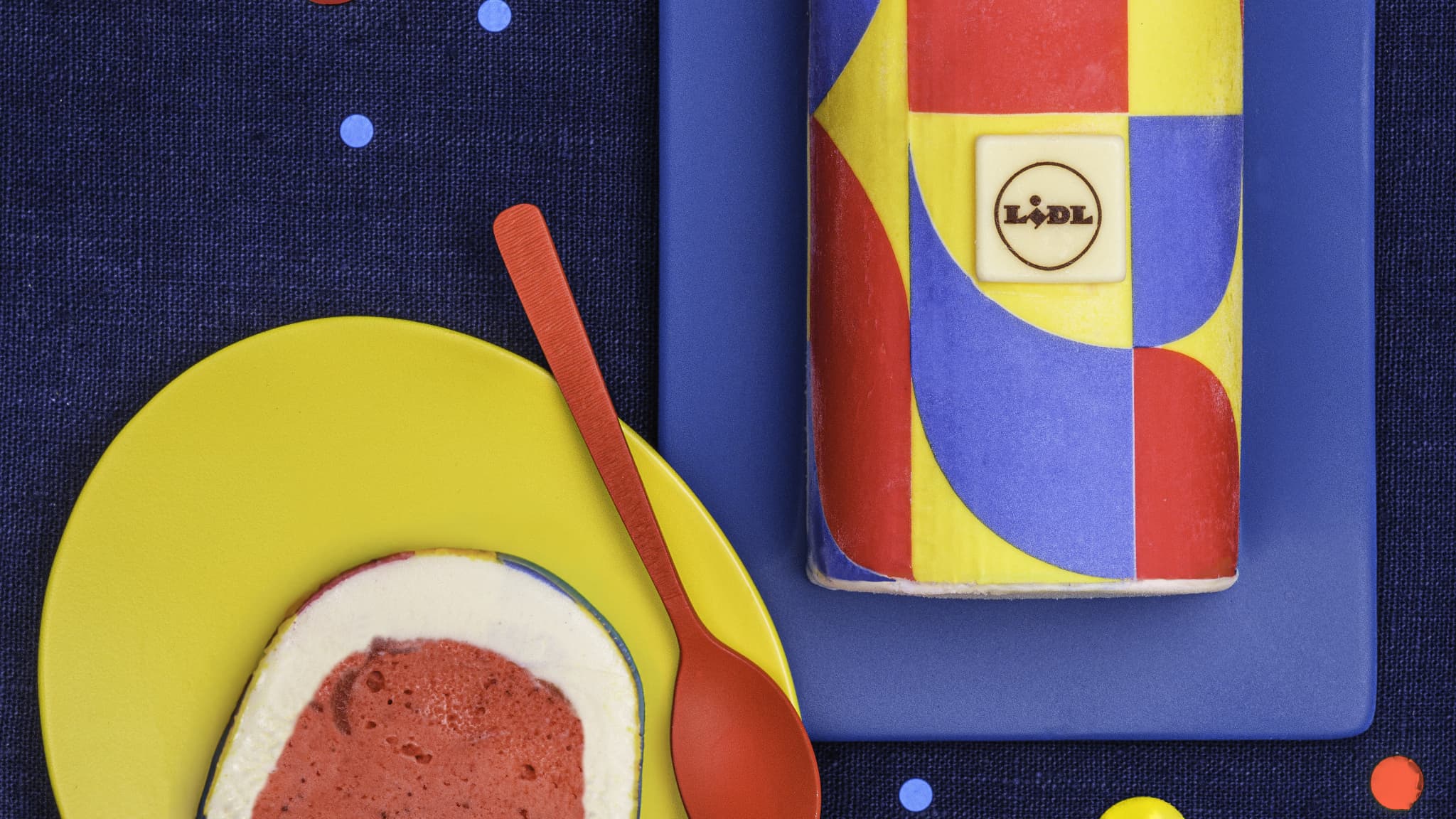La bûche de Noël aux couleurs de Lidl, vendue à partir du 1er novembre dans les magasins de l'enseigne.