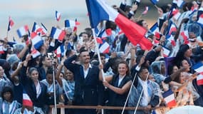 La délégation française lors de la cérémonie d'ouverture des Jeux olympiques de Paris.