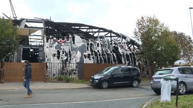 Un cirque a été incendié dans la nuit de samedi à dimanche à Chanteloup-les-Vignes, dans les Yvelines.