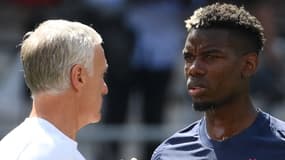 Didier Deschamps et Paul Pogba en discussion