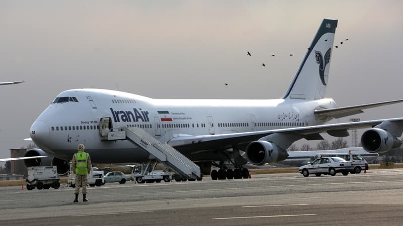 Un Boeing 747 d'Iran Air sur le tarmac de l'aéroport Mehrabad de Tehran, en janvier 2013.