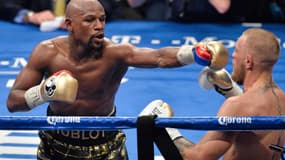Floyd Mayweather face à Conor McGregor