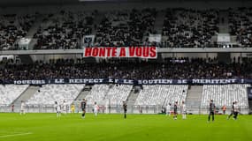 Des banderoles de supporters des Girondins de Bordeaux, le 11 novembre 2023