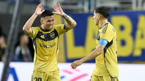 Alan Velasco et Miguel Merentiel avec Boca Juniors contre le Bayern Munich, le 21 juin 2025.