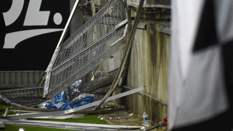 La barrière qui a cédé au stade de la Licorne