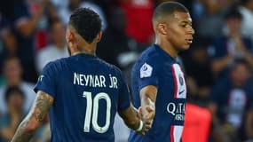 Neymar et Kylian Mbappé lors de PSG-Montpellier, le 13 août 2022