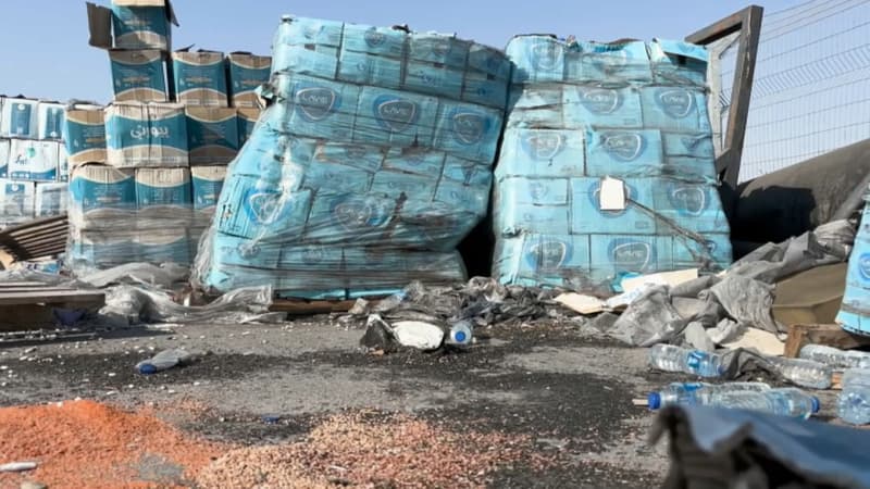Farine, pois-chiche, conserves de tomates... Plusieurs tonnes de colis alimentaires à l'abandon à Gaza