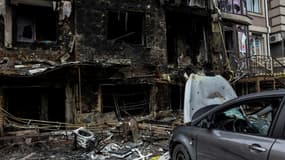 Un bâtiment détruit à Boutcha (Ukraine), près de Kiev, le 2 avril 2022
