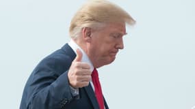 Donald Trump monte à bord de l'Air Force One pour se rendre dans l'Indiana, le 10 mai 2018