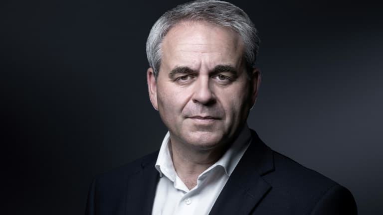 Xavier Bertrand pose pour l'AFP le 1er juillet 2021 à Paris