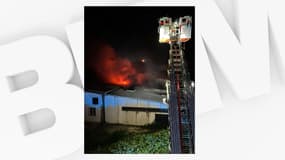 Un feu à Tarascon dans les Bouches-du-Rhône.