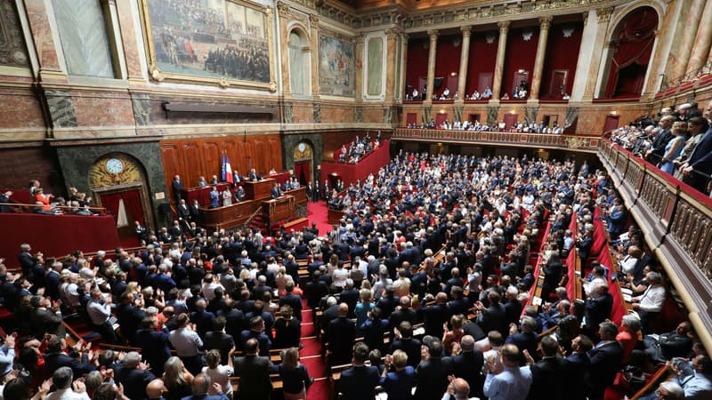 DIRECT. IVG dans la Constitution: les parlementaires réunis à Versailles pour un vote historique