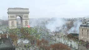 Acte IV des gilets jaunes: l'exécutif craint de grandes violences et appelle au calme