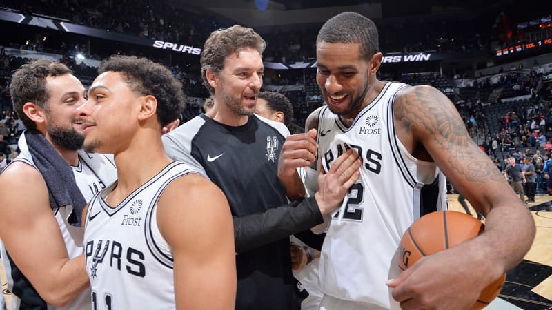 LaMarcus Aldridge (56 points) a mené les Spurs à la victoire contre le Thunder (154-147).