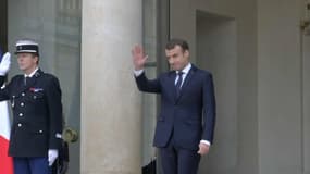 Pourquoi la rentrée s'annonce chargée pour Emmanuel Macron