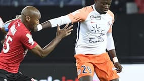 Casimir Ninga devant Jérémy Sorbon