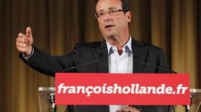 Interrogé sur le programme d'Arnaud Montebourg qui propose de mettre les banques "sous tutelle", François Hollande, qualifié pour le second tour de la primaire socialiste, s'est prononcé lundi pour un contrôle partiel des banques par l'Etat quand ce derni