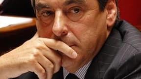 Un texte réformant la garde à vue, mesure policière coercitive, sera présenté dans les prochaines semaines au Conseil d'Etat, a annoncé le Premier ministre François Fillon. /Photo prise le 13 juillet 2010/REUTERS/Benoit Tessier