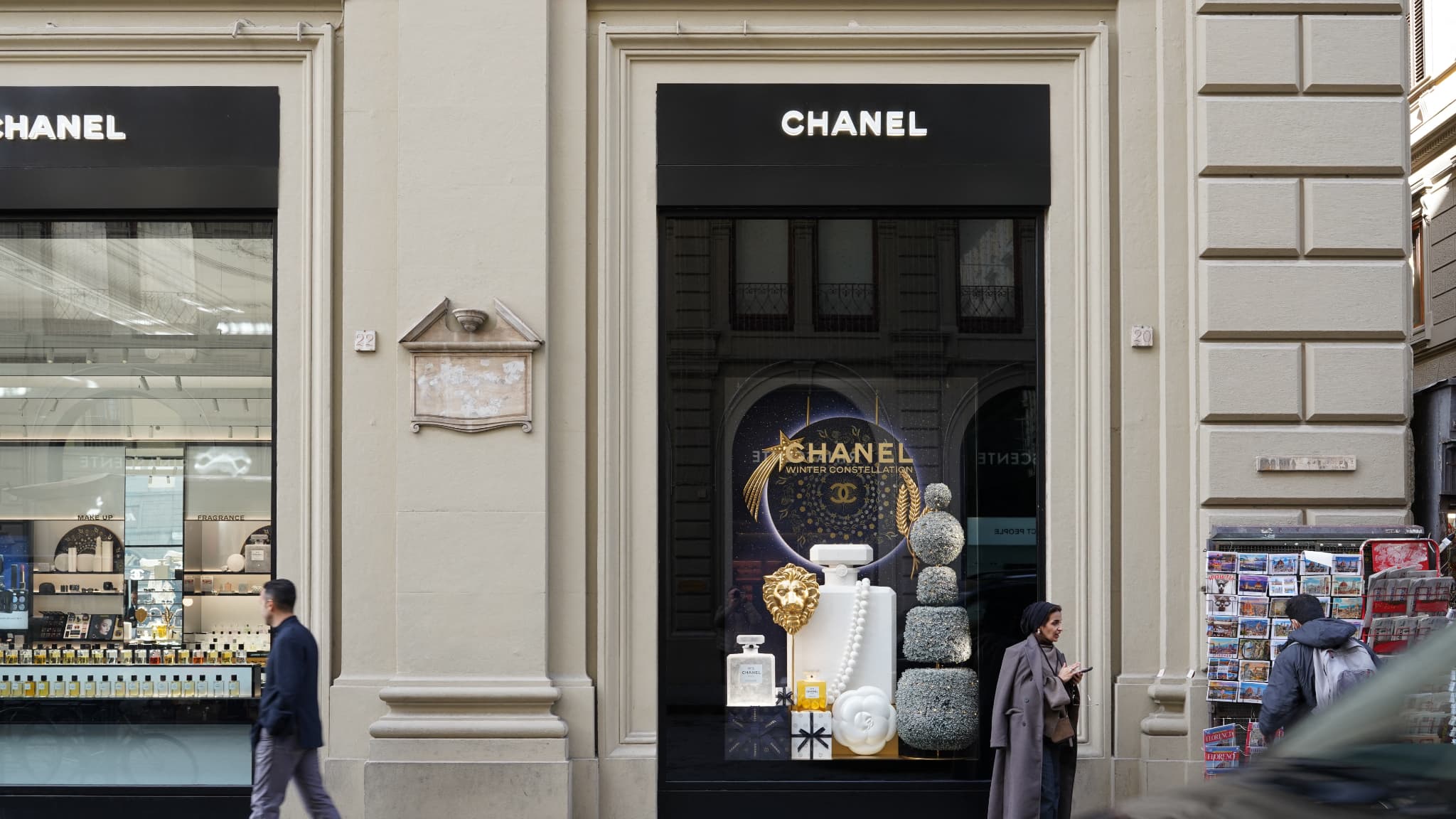Chanel, Bulgari, Moncler... İtalyan polisi işçi sömürüsü şüphesiyle 11 lüks markanın merkezine baskın düzenledi