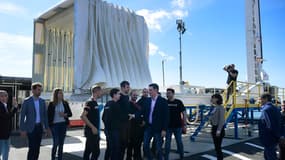 Le Premier ministre espagnol Pedro Sanchez sur le site de construction de Miura 1, le 11 mars 2023