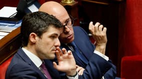 Éric Ciotti et Aurélien Pradié à l'Assemblée nationale le 14 février 2023 