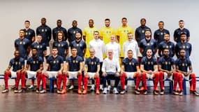 L'équipe de France pose pour la photo officielle.