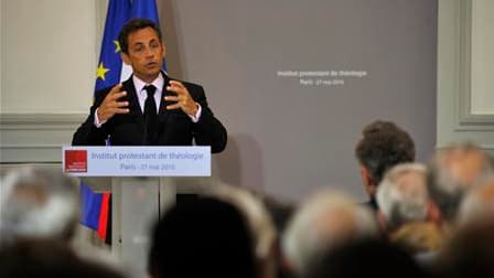 Nicolas Sarkozy a promis la reconnaissance des diplômes délivrés par les établissements d'enseignement supérieur protestants, au même titre que celle déjà accordée aux universités catholiques, à l'occasion d'une visite à l'Institut protestant de théologie