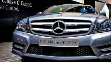 Les grandes entreprises allemandes, ici Mercedes, voient leur compétitivité s'affaiblir face à leurs concurrentes japonaises.