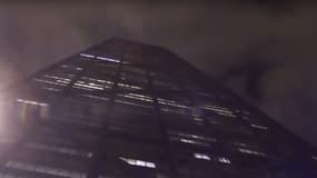 La folle chute de 84 étages d'un ascenseur avec 6 passagers