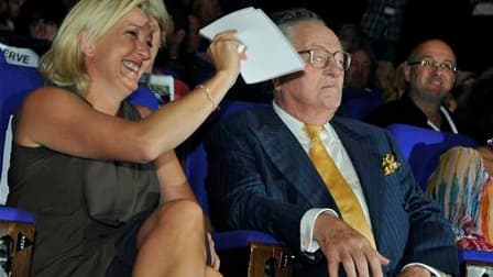 Marine Le Pen a profité samedi des "Journées d'été" de son parti à Nice pour relancer sa campagne présidentielle, qui a semblé en perte de vitesse pendant la période estivale. /Photo prise le 10 septembre 2011/REUTERS/Jean-Pierre Amet
