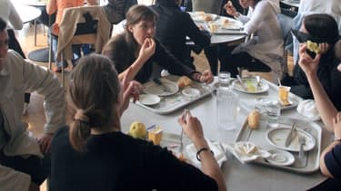 L'été est le moment idéal pour les managers de prendre le temps de déjeuner avec leurs collaborateurs pour nouer des liens.