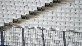 Les grilles installées au Stade de France, avril 2023
