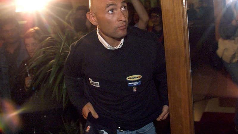 Marco Pantani lors de son exclusion du Giro en 1999