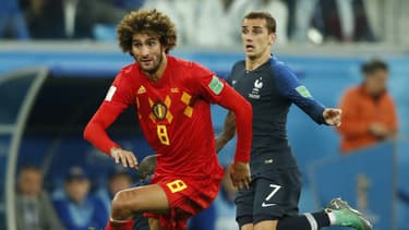 Marouane Fellaini face à Antoine Griezmann lors de la demi-finale de la Coupe du monde 2018 France-Belgique