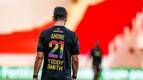 B. André