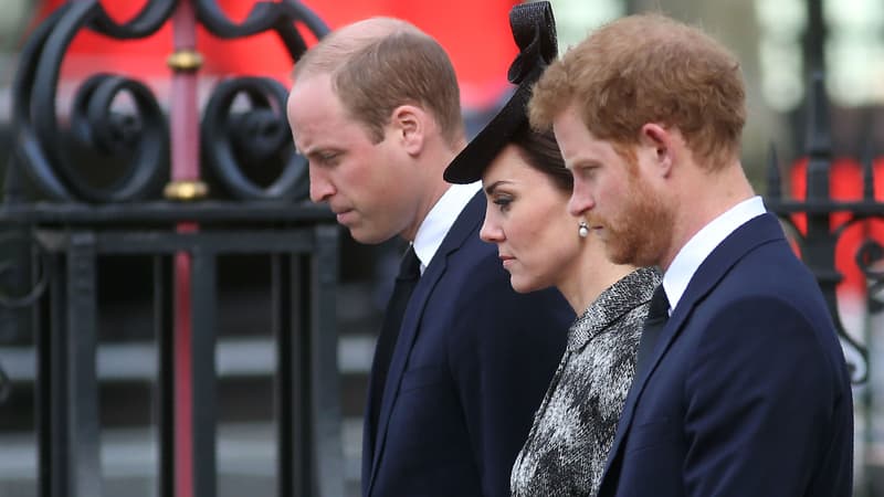 Kate, William et Harry se recueillent pour les victimes de l'attentat de Londres, le 5 avril 2017