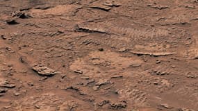 Cette image prise par le rover martien Curiosity de la NASA et publiée le 8 février 2023 montre un gros plan des textures ondulées qui ont été créées il y a des milliards d'années lors de la formation de la Terre, 2023, montre un gros plan des textures ondulées qui ont été créées il y a des milliards d'années lorsque les vagues ont coulé sur un lac peu profond. Curiosity a trouvé des preuves d'un ancien lac dans une zone de la planète censée être sèche, selon la NASA.