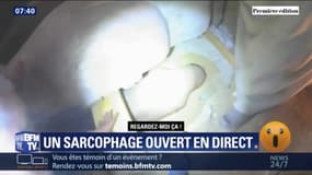 Les images incroyables d'un sarcophage égyptien vieux de 2500 ans ouvert en direct à la télévision