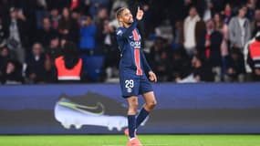 Bradley Barcola - PSG