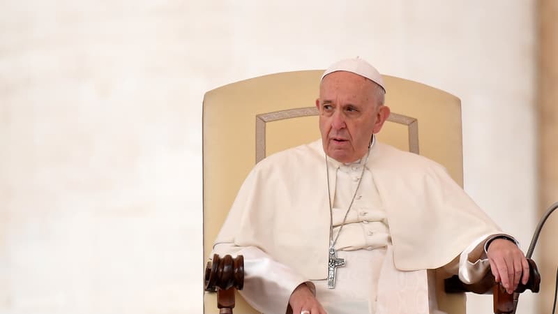 Le pape François lors d'une audience hebdomadaire à la place Saint-Pierre, au Vatican le 11 avril 2018. 