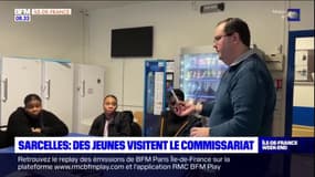"C'est passionnant": à Sarcelles, des jeunes ont visité le commissariat