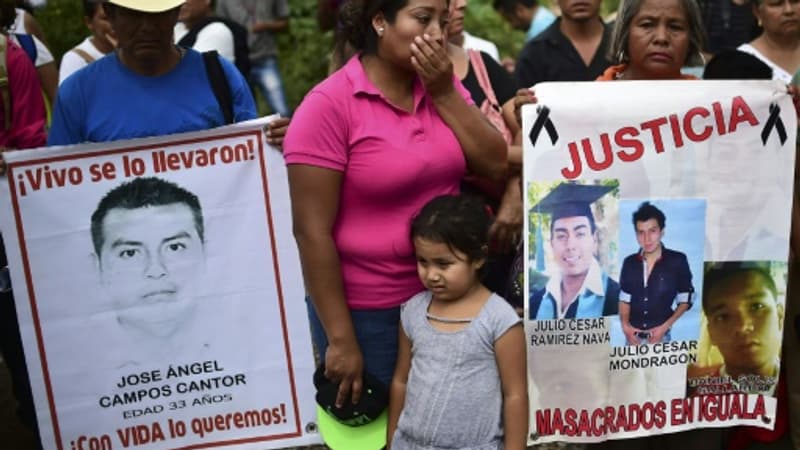 Étudiants disparus au Mexique: l'ex-procureur général placé en détention provisoire